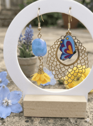 Boucles d'oreilles dépareillées