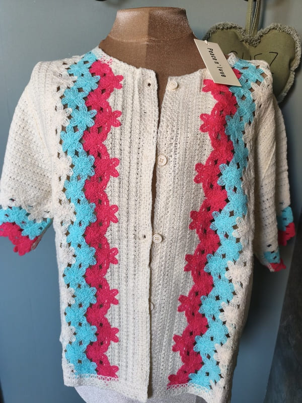 gilet crochet fleurs