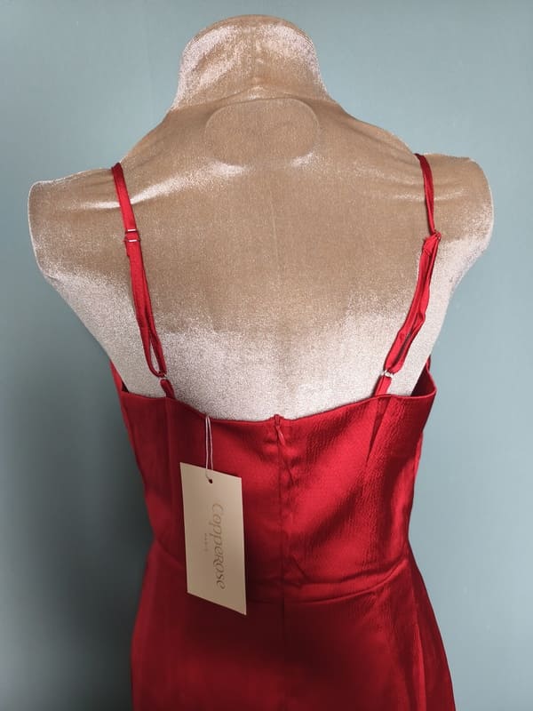 Robe rouge Copperose